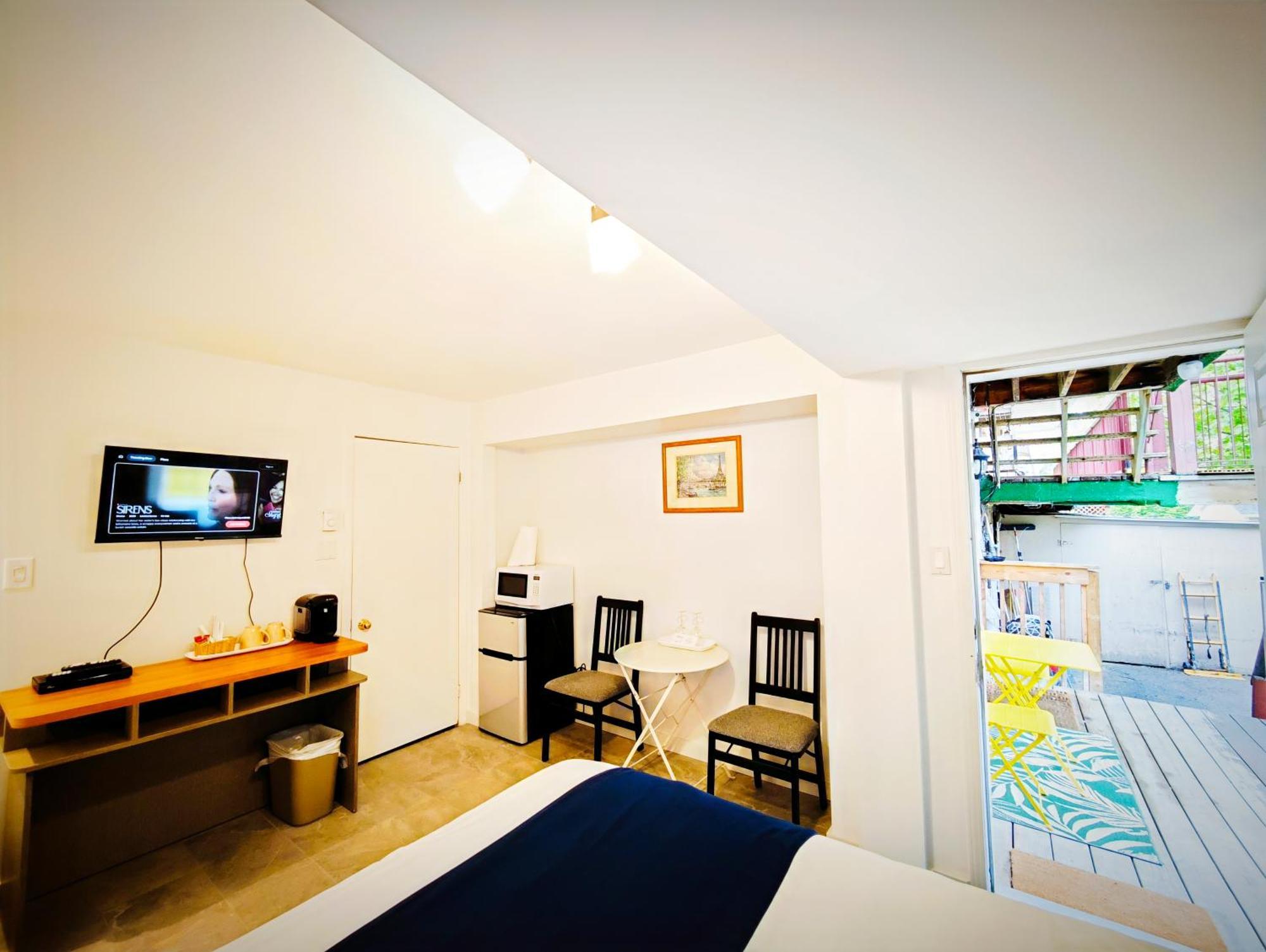 Motel Des Pentes Et Suites Saint-Sauveur-des-Monts Eksteriør billede